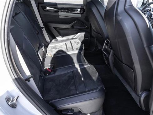 Used 2022 Porsche Cayenne GTS image 24
