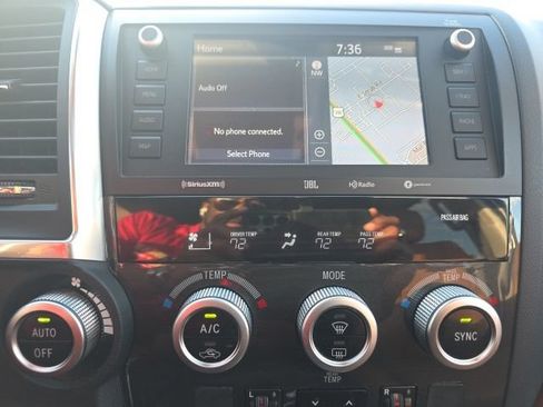Used 2020 Toyota Sequoia Platinum AWD/4WD image 22