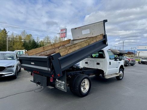 Used 2000 Ford F550 2WD Regular Cab Super Duty image 4