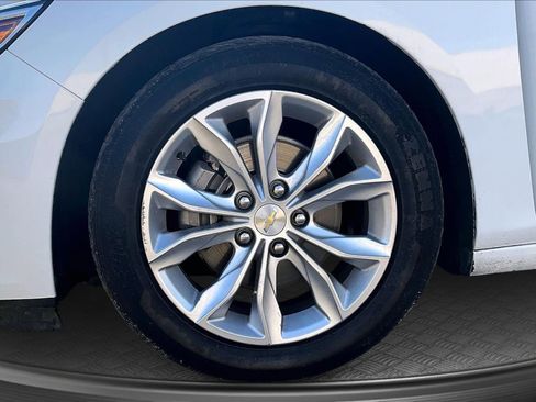 Used 2022 Chevrolet Malibu LT image 9