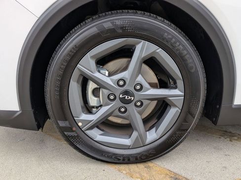 Used 2025 Kia K4 FWD image 31