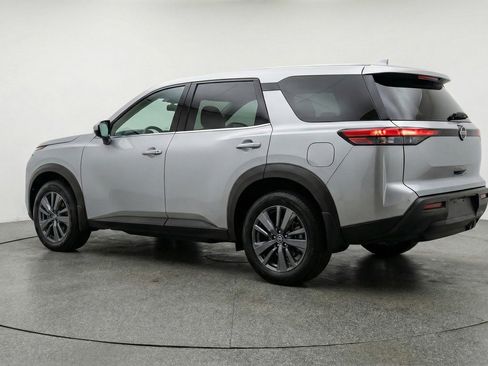 Used 2025 Nissan Pathfinder SV FWD image 6