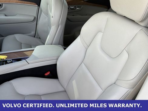 Certified 2022 Volvo XC90 T6 Momentum w/ Advanced Package image 30