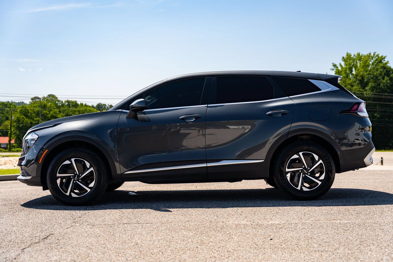 Used 2023 Kia Sportage LX AWD/4WD image 4
