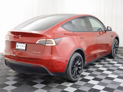 Used 2023 Tesla Model Y Long Range image 20