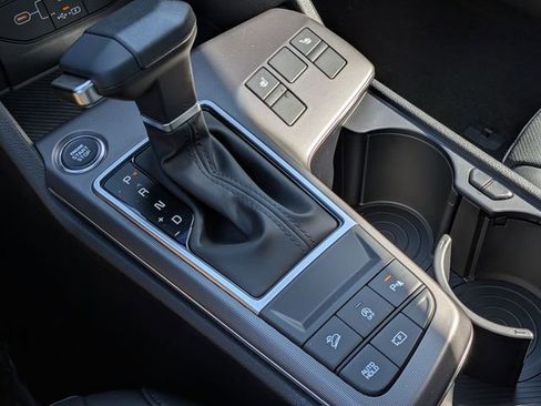 New 2026 Kia Sportage EX FWD image 18