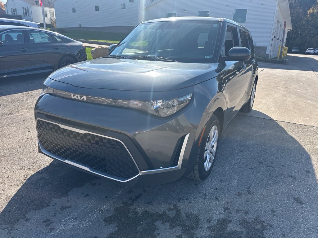 Used 2024 Kia Soul LX FWD image 1