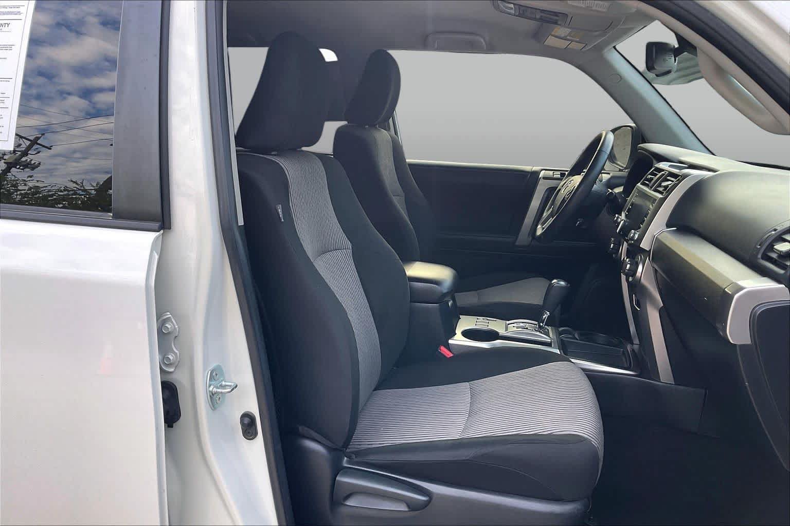 Used 2021 Toyota 4Runner SR5 w/ Wilderness Package (TMS) RWD image 9