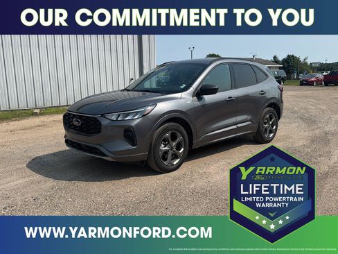 Used 2024 Ford Escape ST-Line w/ Tech Pack #1 AWD/4WD image 1