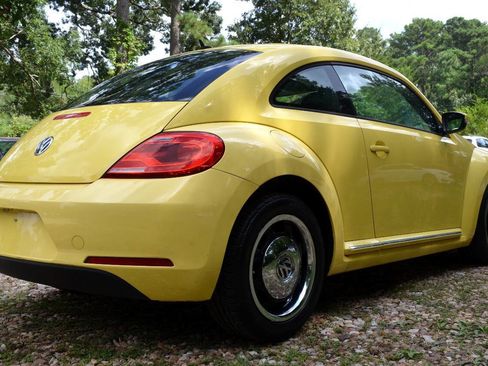 Used 2012 Volkswagen Beetle 2.5 FWD image 6