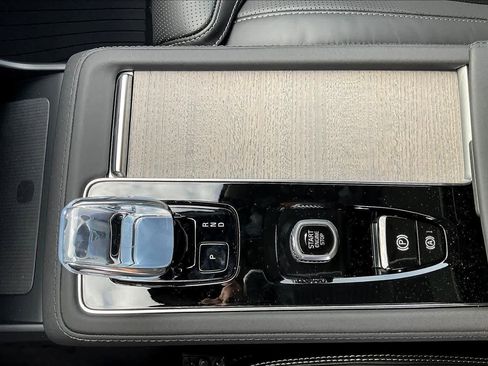 New 2026 Volvo XC90 B6 Ultra w/ Protection Package image 10