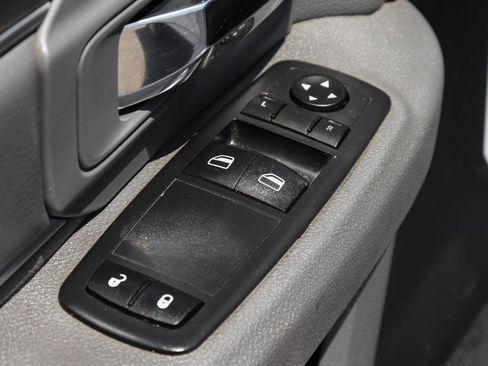 Used 2015 RAM 1500 Classic SLT w/ Trailer & Traction Group image 14