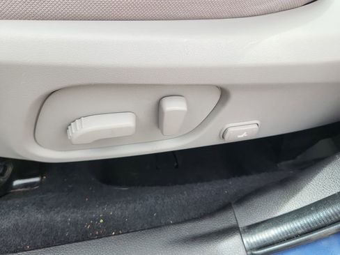 Used 2015 Subaru Forester 2.5i Premium w/ All-Weather Package image 10