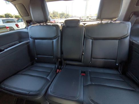 New 2025 Ford Expedition Platinum w/ Stealth Performance Package image 17