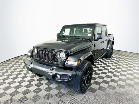 Certified 2024 Jeep Gladiator Sport image 6