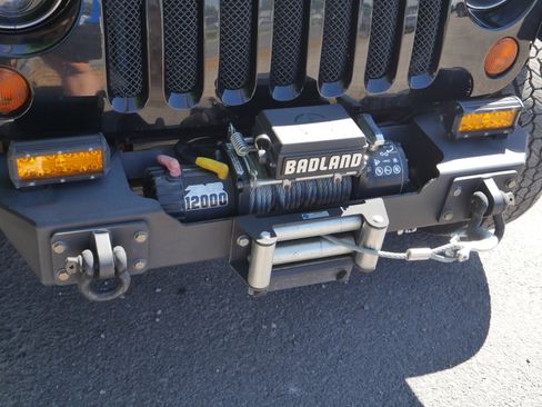 Used 2013 Jeep Wrangler Sport AWD/4WD image 24