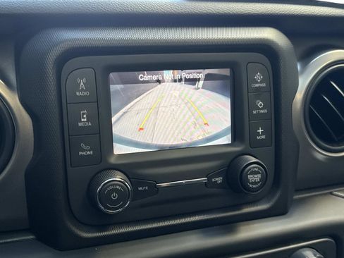 Used 2021 Jeep Wrangler Sport image 26