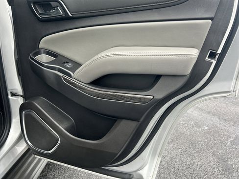 Used 2020 Chevrolet Tahoe LT image 33