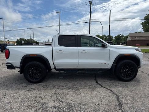 Used 2024 GMC Canyon AT4 AWD/4WD image 5