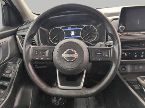 Used 2024 Nissan Rogue S AWD/4WD image 5