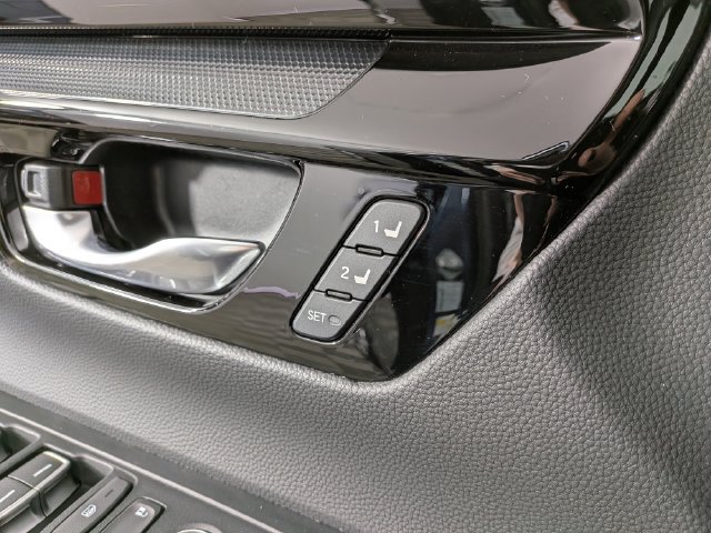 Used 2023 Honda CR-V EX-L image 11