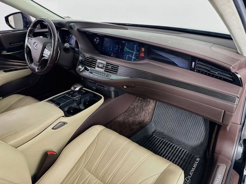 Used 2019 Lexus LS 500 AWD w/ Interior Upgrade Package image 29