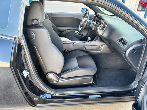 Used 2023 Dodge Challenger R/T w/ Blacktop Package image 28