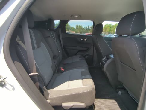 Used 2023 Chevrolet Blazer LT w/ Convenience Package FWD image 10