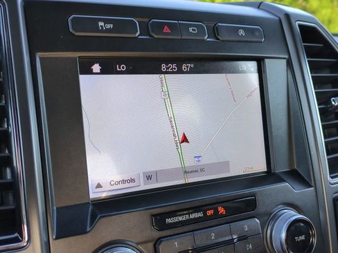 Used 2019 Ford F150 Lariat w/ Equipment Group 502A Luxury image 22