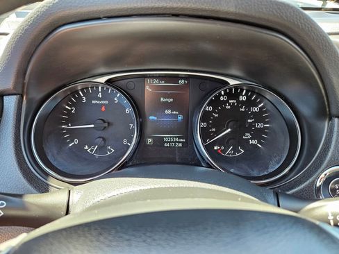 Used 2015 Nissan Rogue SV w/ SV Premium Package AWD/4WD image 20