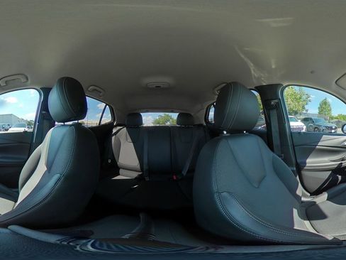 Used 2025 Buick Encore GX Preferred AWD/4WD image 37