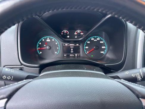 Used 2022 Chevrolet Colorado LT w/ LT Convenience Package image 10