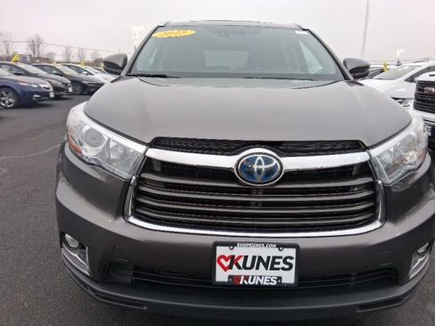 Used 2014 Toyota Highlander Limited Platinum image 3