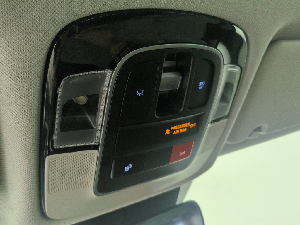 Used 2025 Hyundai Tucson Limited AWD/4WD image 30