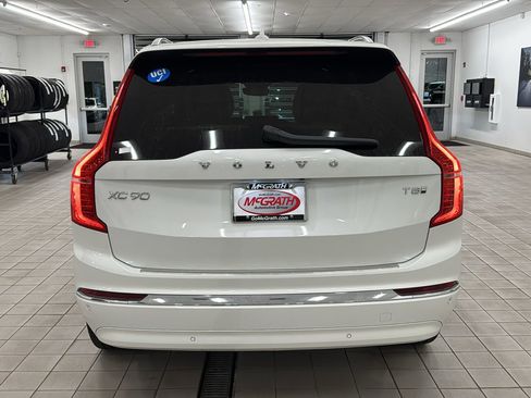 Used 2025 Volvo XC90 T8 Ultra w/ Protection Package Premier image 6