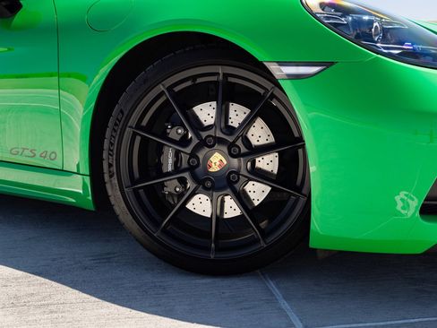 Used 2021 Porsche 718 Cayman GTS RWD image 12