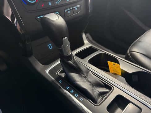 Used 2017 Ford Escape Titanium image 23