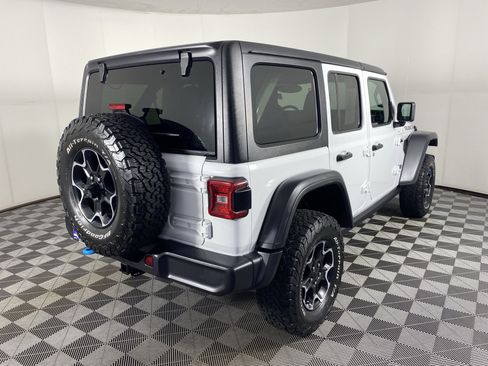 Used 2023 Jeep Wrangler Unlimited Rubicon 4xe w/ Cold Weather Group AWD/4WD image 8
