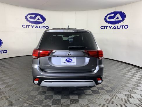 Used 2020 Mitsubishi Outlander SE FWD image 4