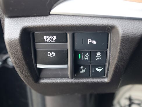 Used 2017 Acura MDX Sport Hybrid w/ Advance Pkg image 15