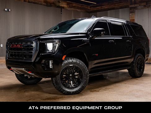 Used 2023 GMC Yukon XL AT4 image 5