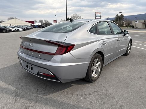 Used 2023 Hyundai Sonata SE image 3