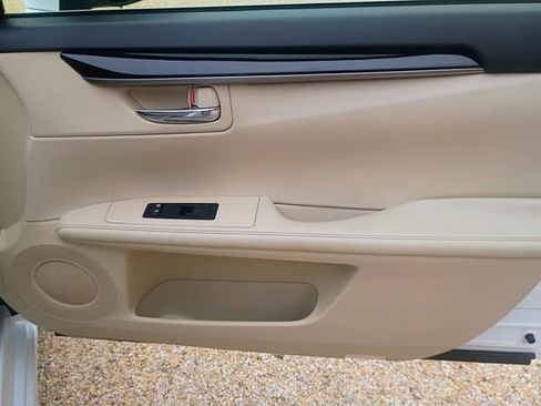 Used 2014 Lexus ES 350 FWD image 40