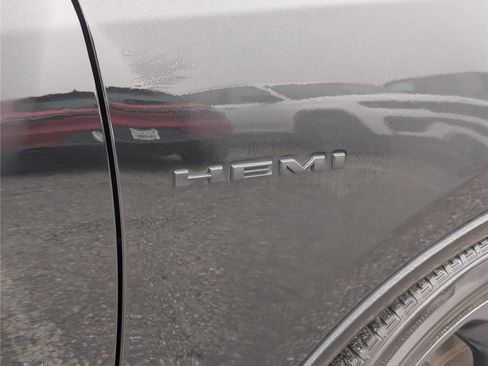 Used 2021 Dodge Durango R/T w/ Blacktop Package image 9