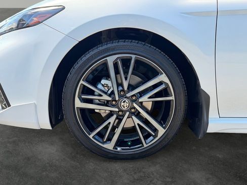 Used 2026 Toyota Camry XSE w/ Premium Package AWD/4WD image 5