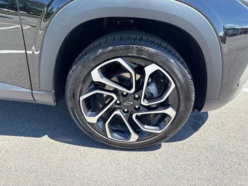 Used 2025 Chevrolet Trax RS w/ Driver Confidence Package FWD image 13