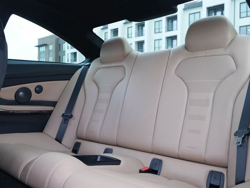 Used 2015 BMW M4 Coupe image 19