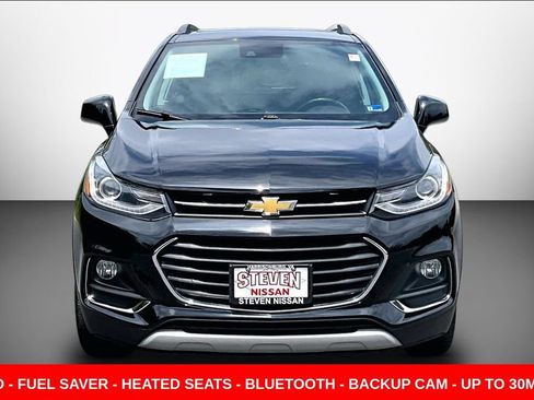 Used 2020 Chevrolet Trax Premier AWD/4WD image 2