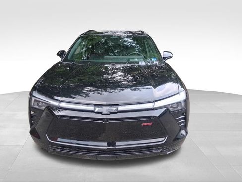 Used 2025 Chevrolet Blazer EV RS RWD image 2
