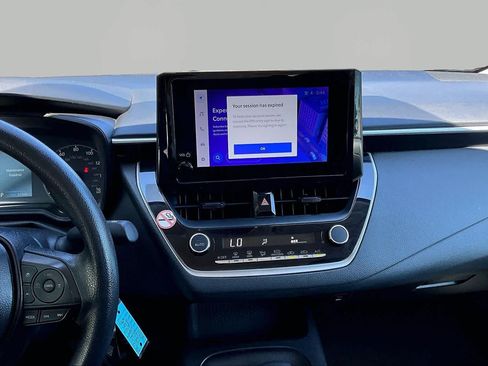 Used 2025 Toyota Corolla LE FWD image 6